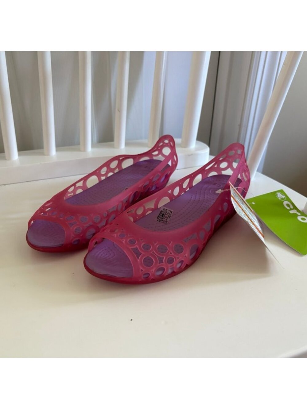 Crocs Adrian Flats Women’s 6 NEW